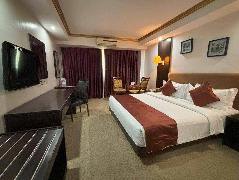 Lido De Paris Hotel Μανίλα Εξωτερικό φωτογραφία
